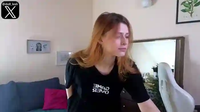 doll_lesli