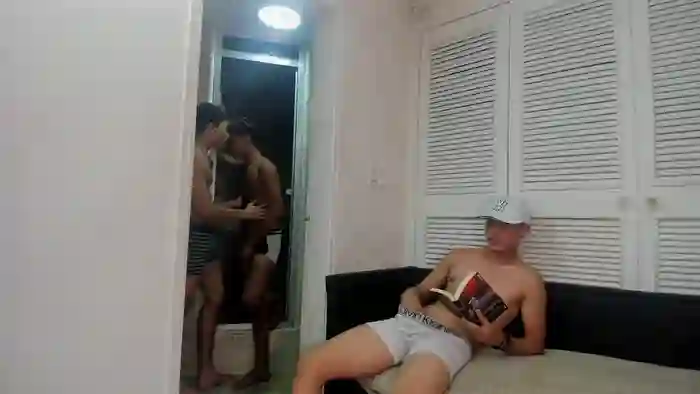 StrawwBoys