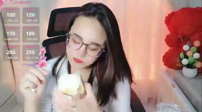 YY-Nicole