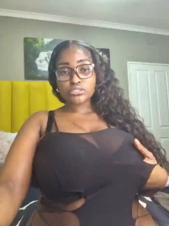 Bustygoddess32