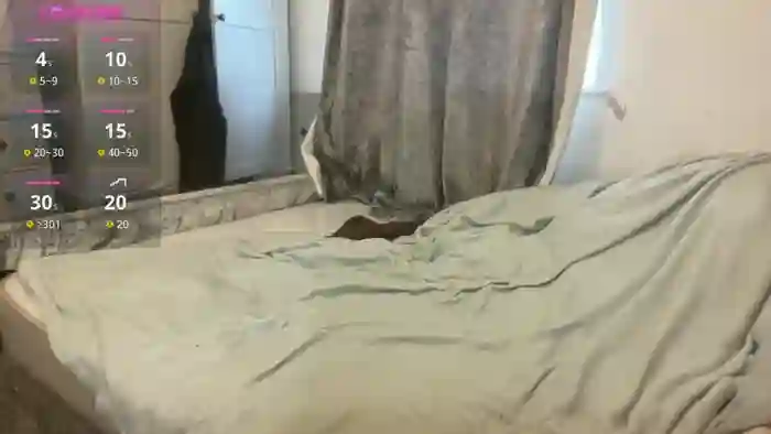 Bustyblondebabe32