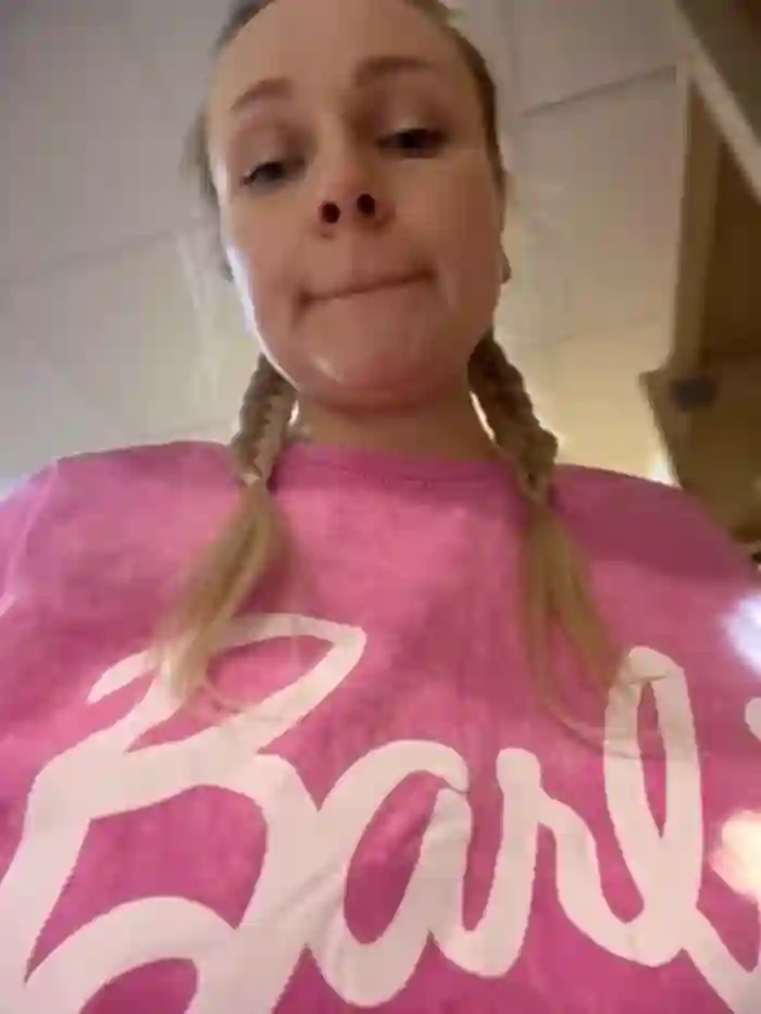 Bondgirl_013