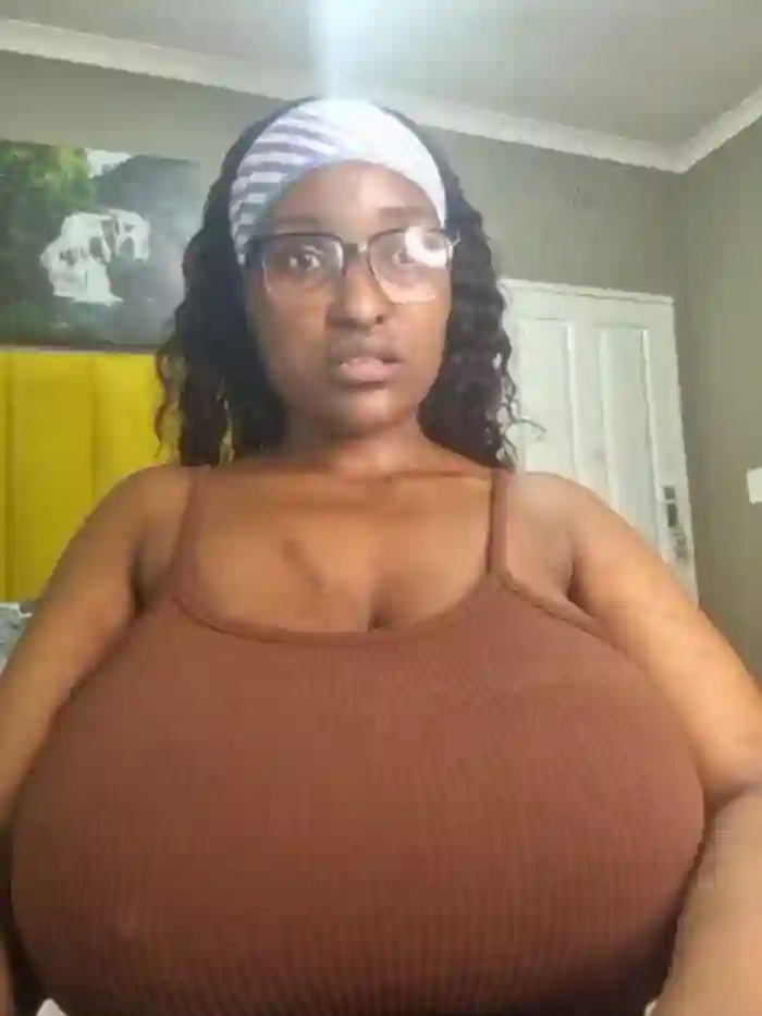 Bustygoddess32