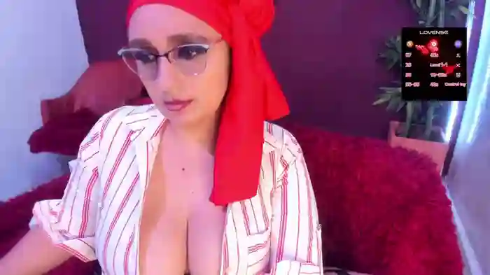 HijabiMilf