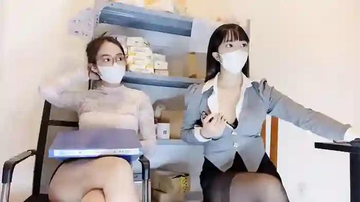 Lush-Cum-Sneaky