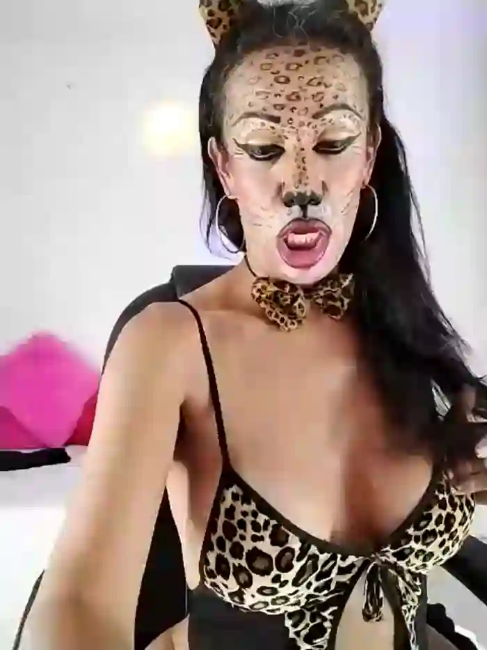 YOURSDEBORA
