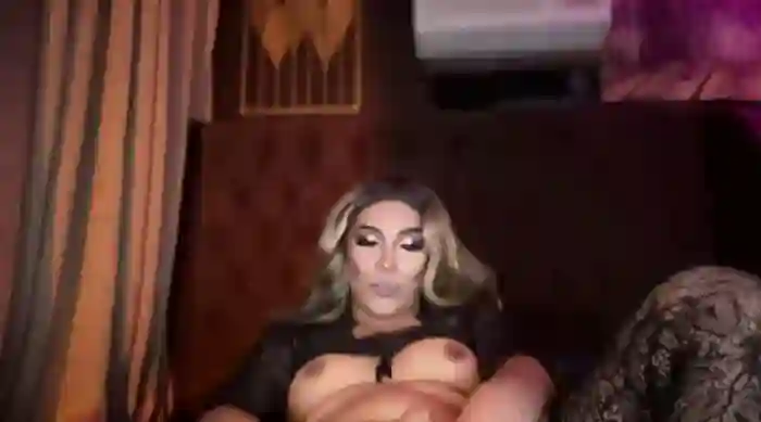 Lo_la_69