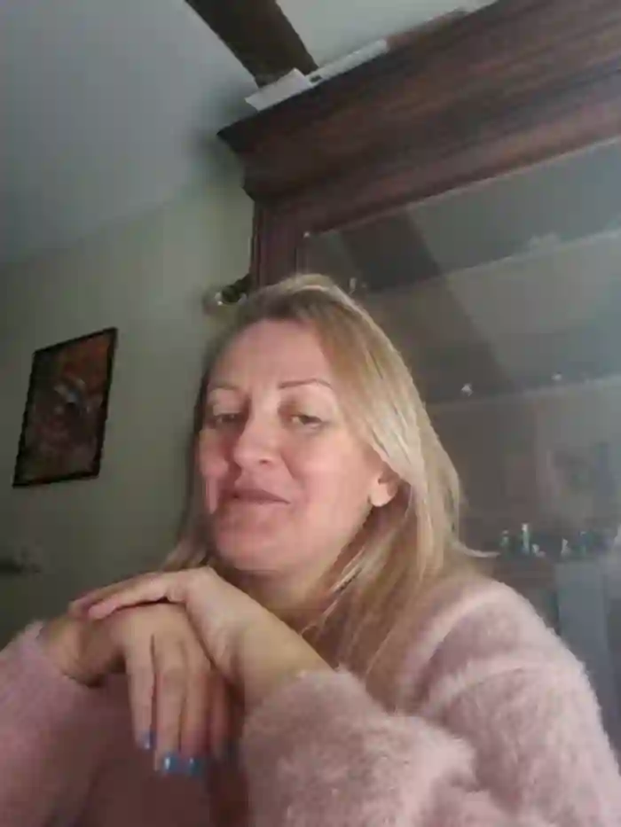 lady_charlyne