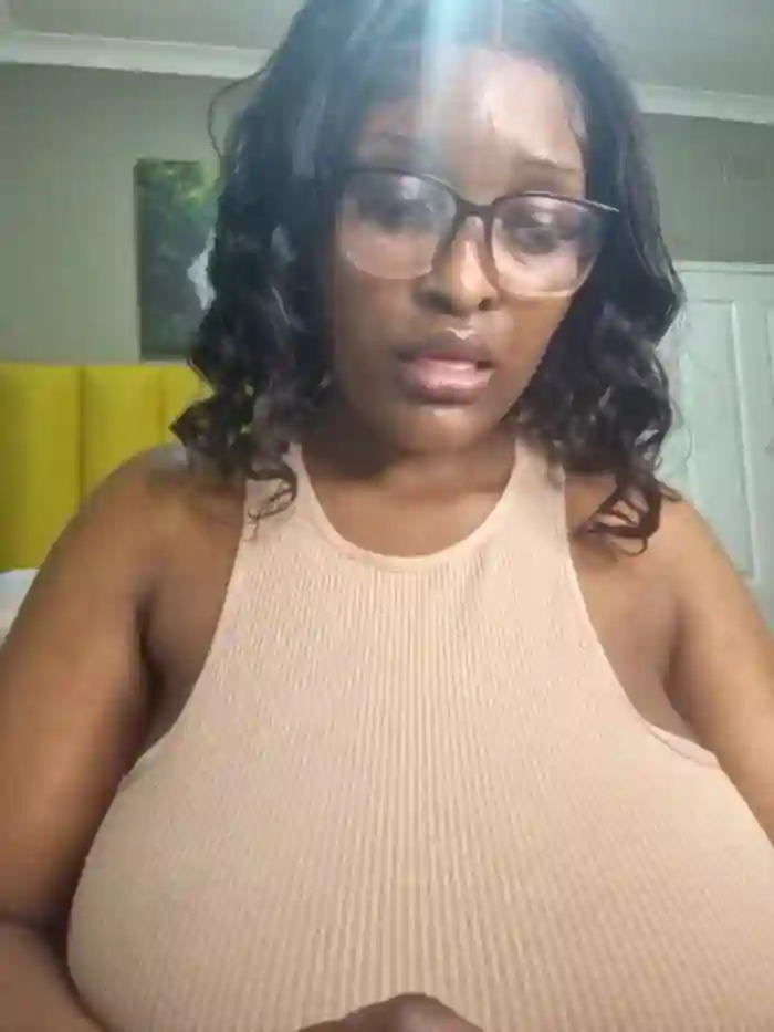 Bustygoddess32