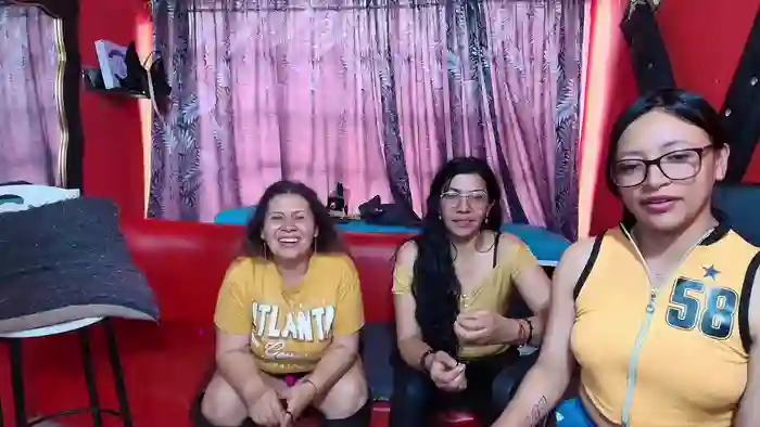 lesbiancuple