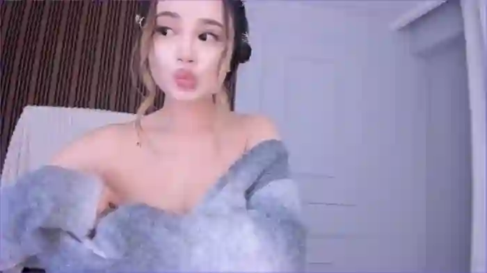 sophia_squirtits
