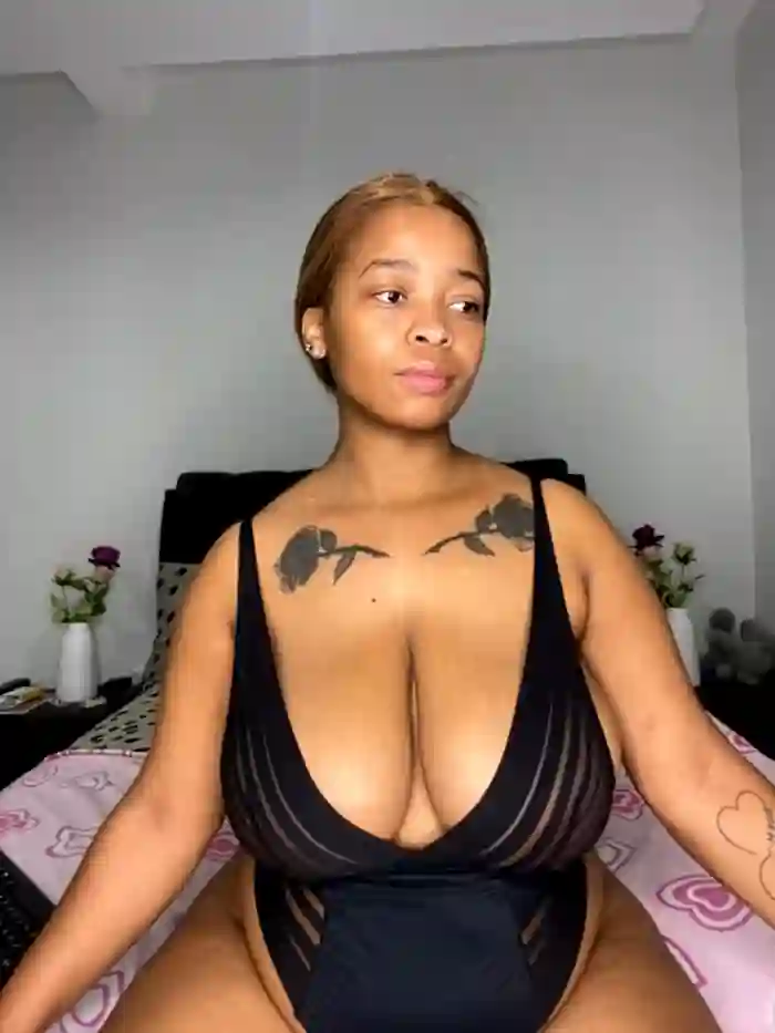 LoveBustyX