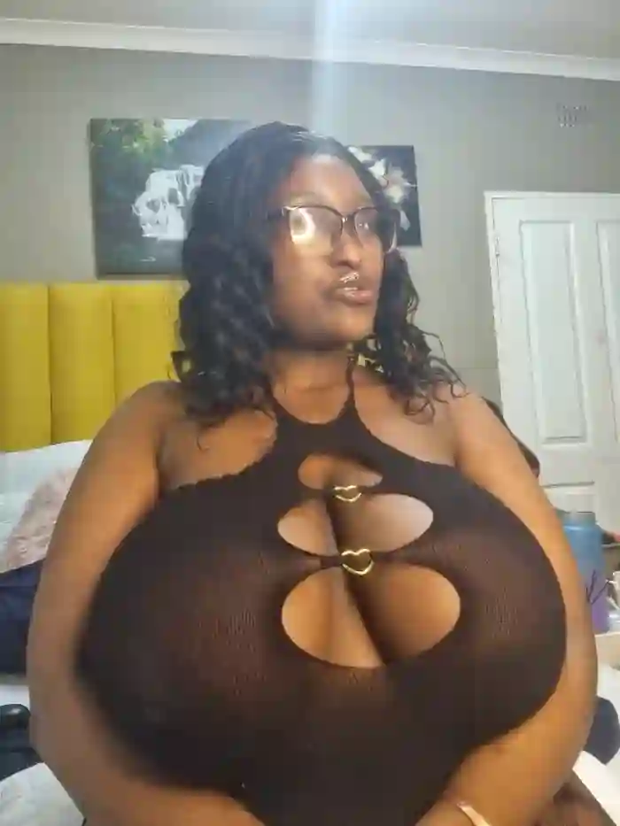 Bustygoddess32