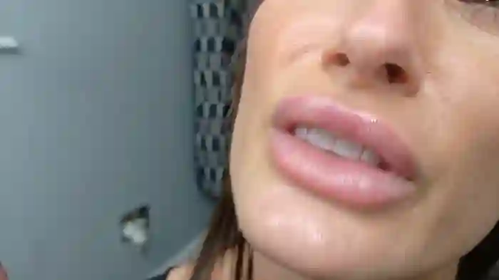 busty-milf-harper