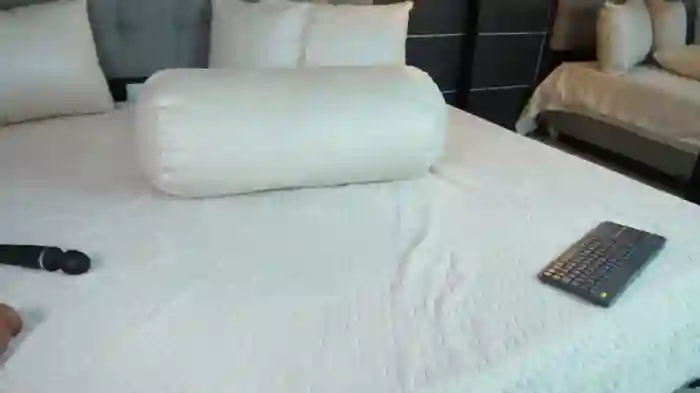 Bella_TS_
