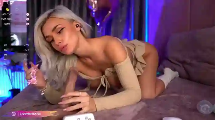 Serene_Sophiex