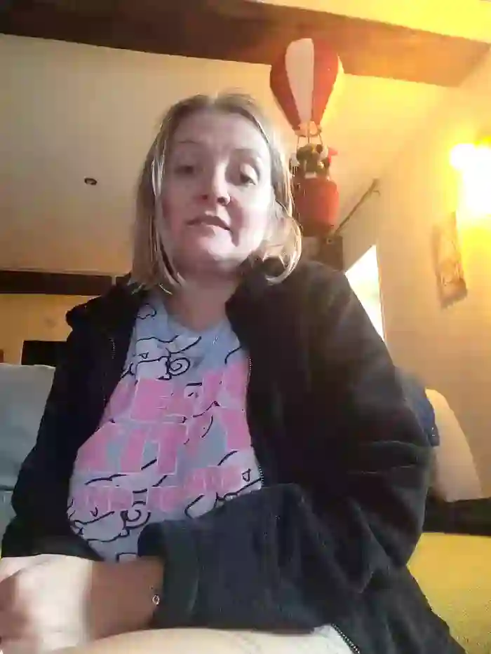 lady_charlyne