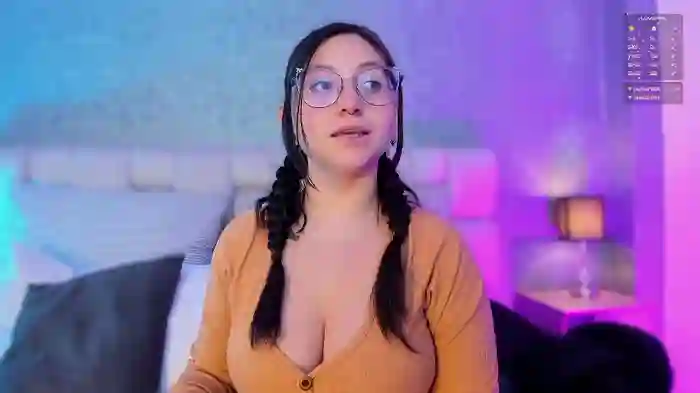 lucy_neil
