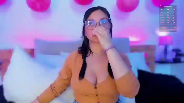 lucy_neil