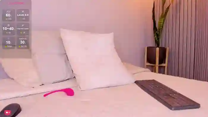 Little_caprice_x