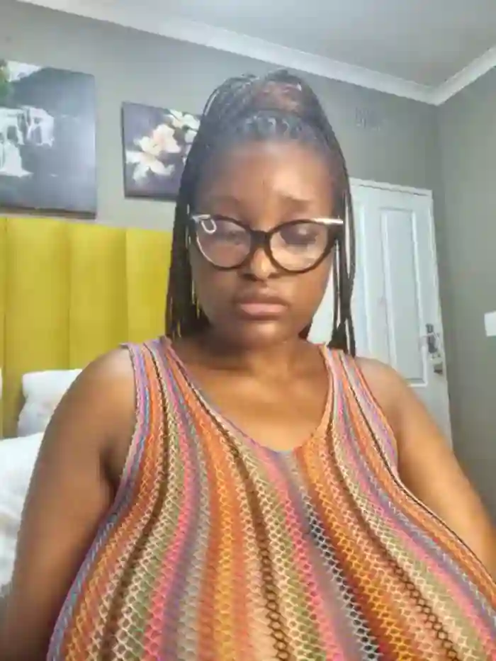 Bustygoddess32