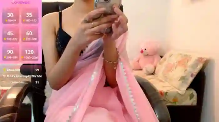 adore_khushbu