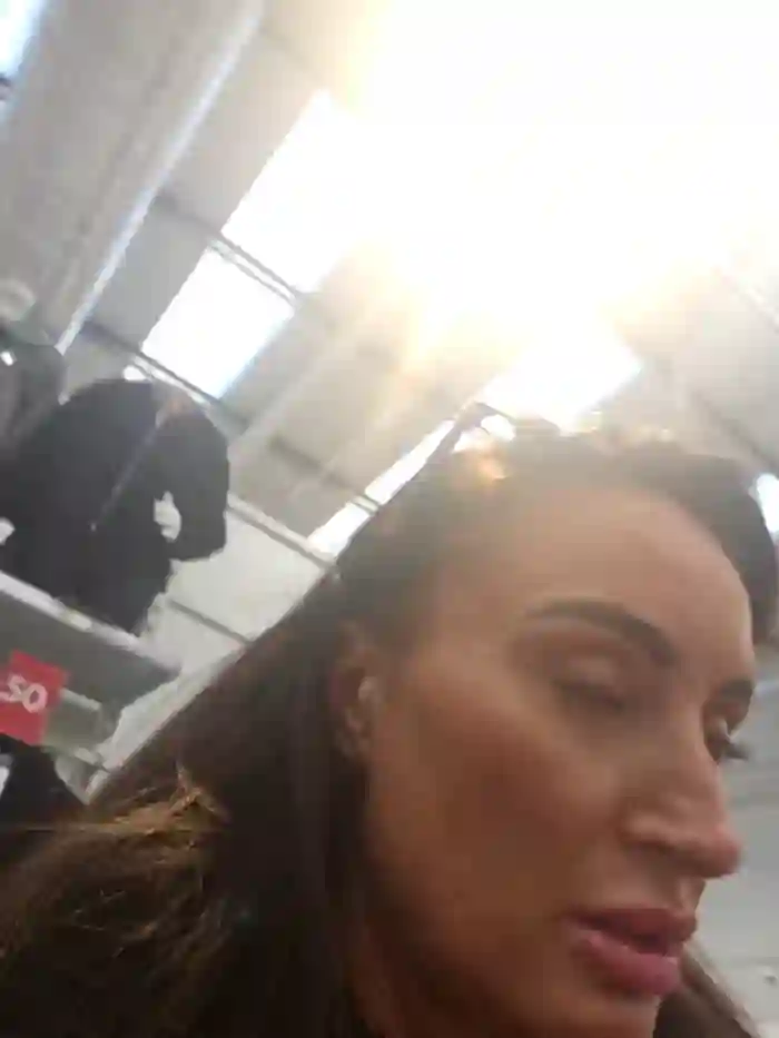 busty-milf-harper