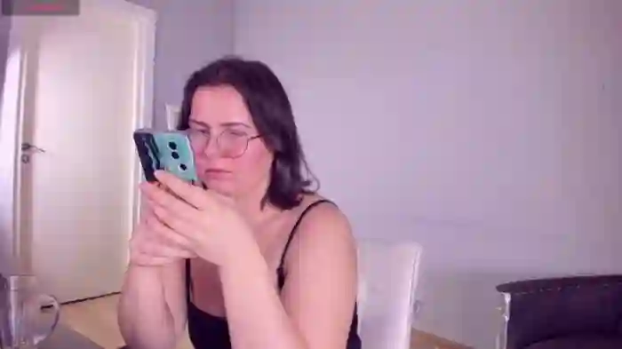 M1ssShyMira