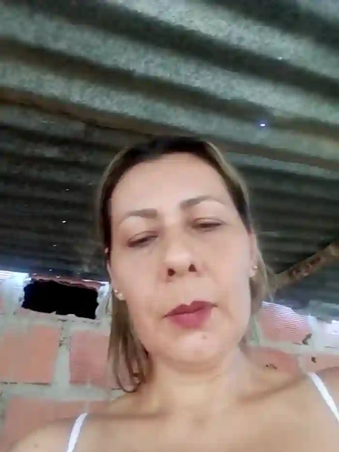 Mia-funny20