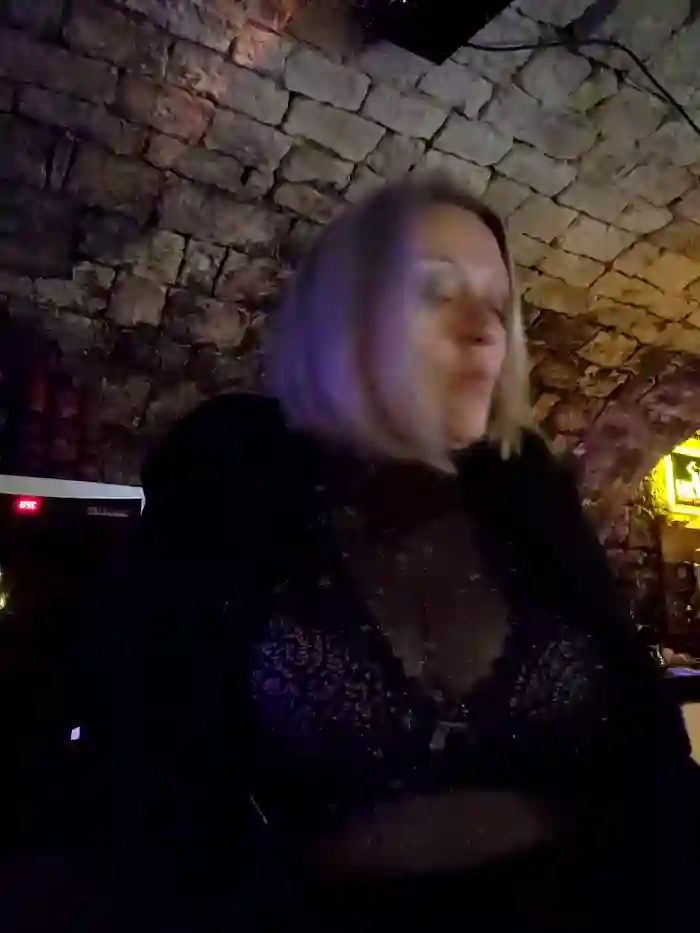 lady_charlyne