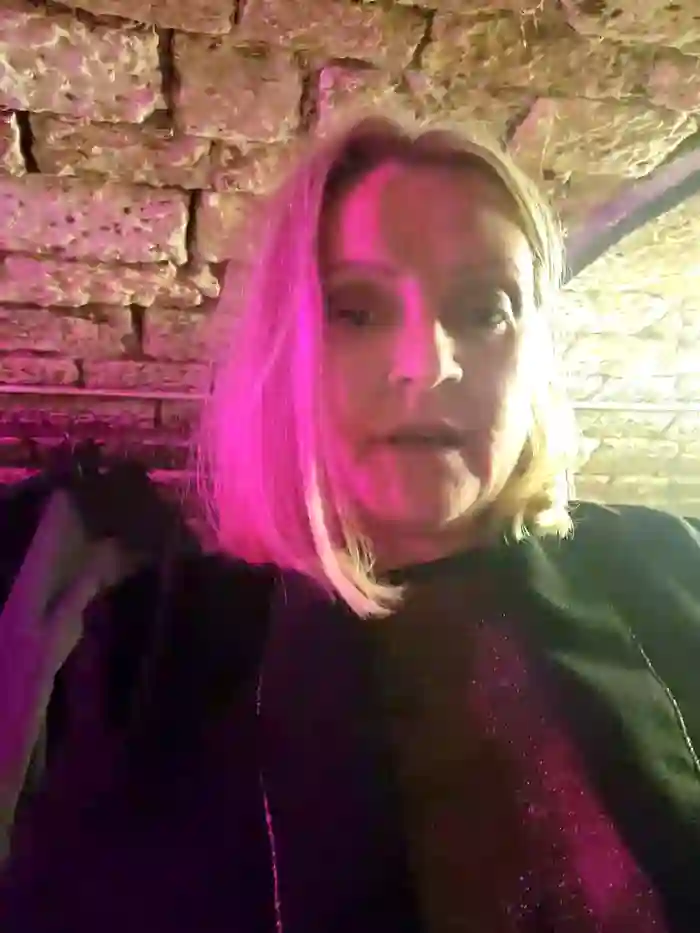 lady_charlyne