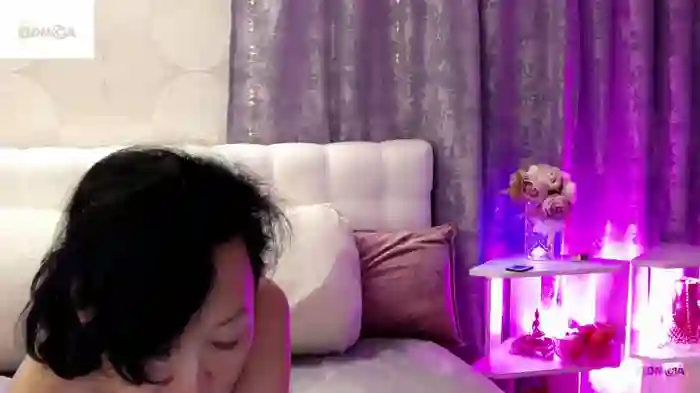 Asian_legs