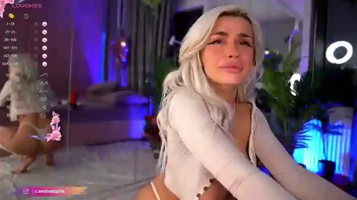 Serene_Sophiex