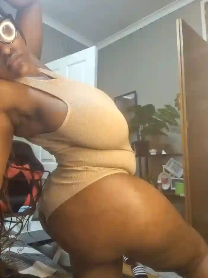 Bustygoddess32