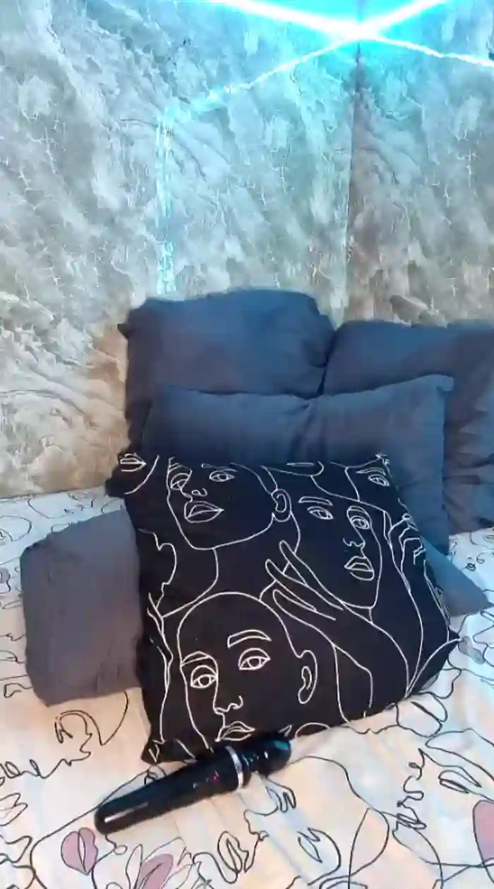 LianaxLi