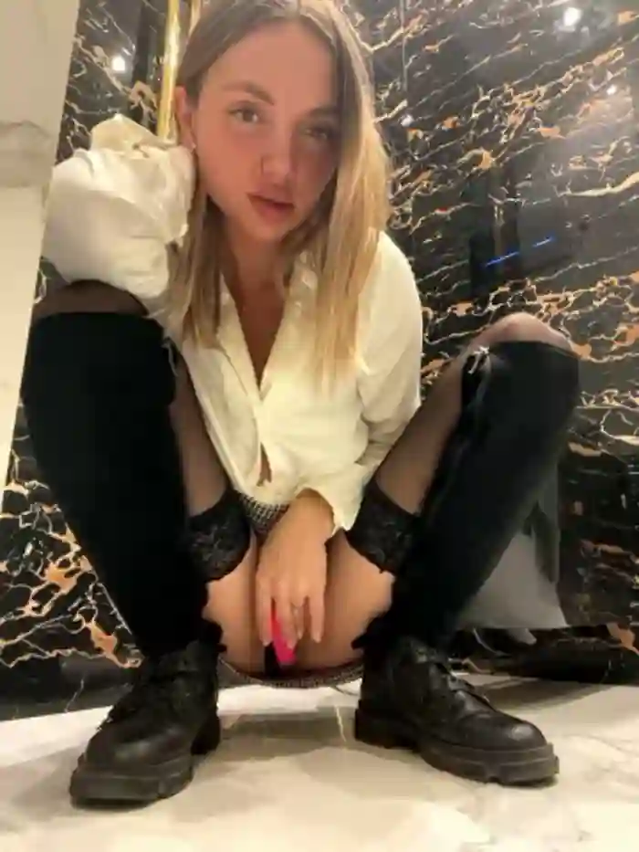 AngelinaMoore