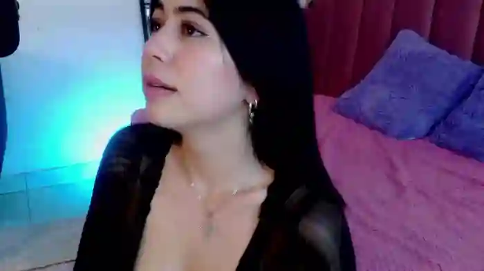 Zoe_Benson