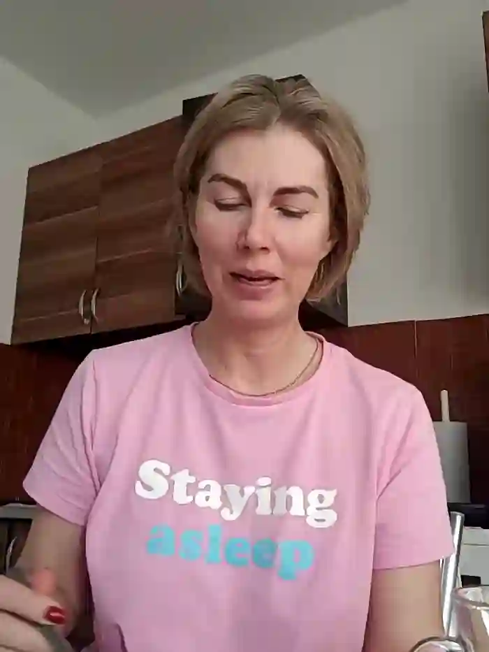 stellahere8