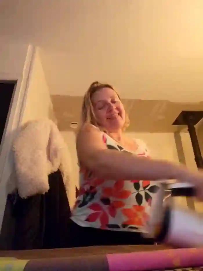 lady_charlyne
