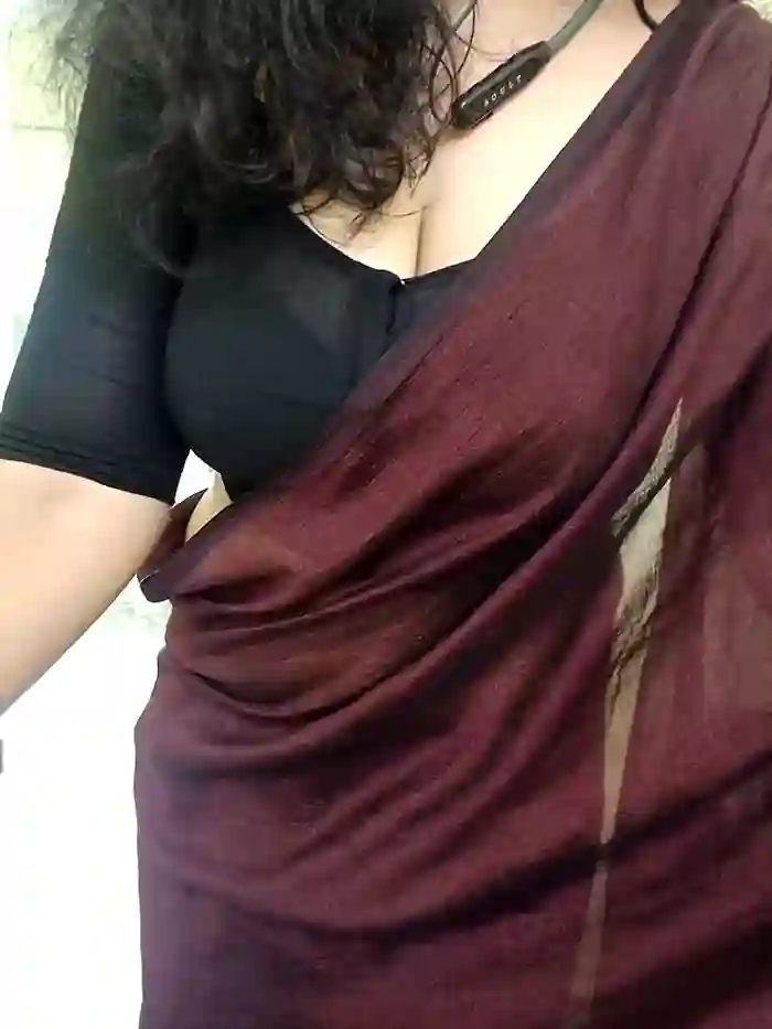 Mallu_MayaMadhav