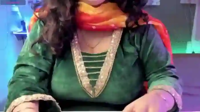Gulabi_Queen