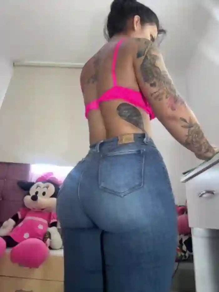 lau_ass_goddess