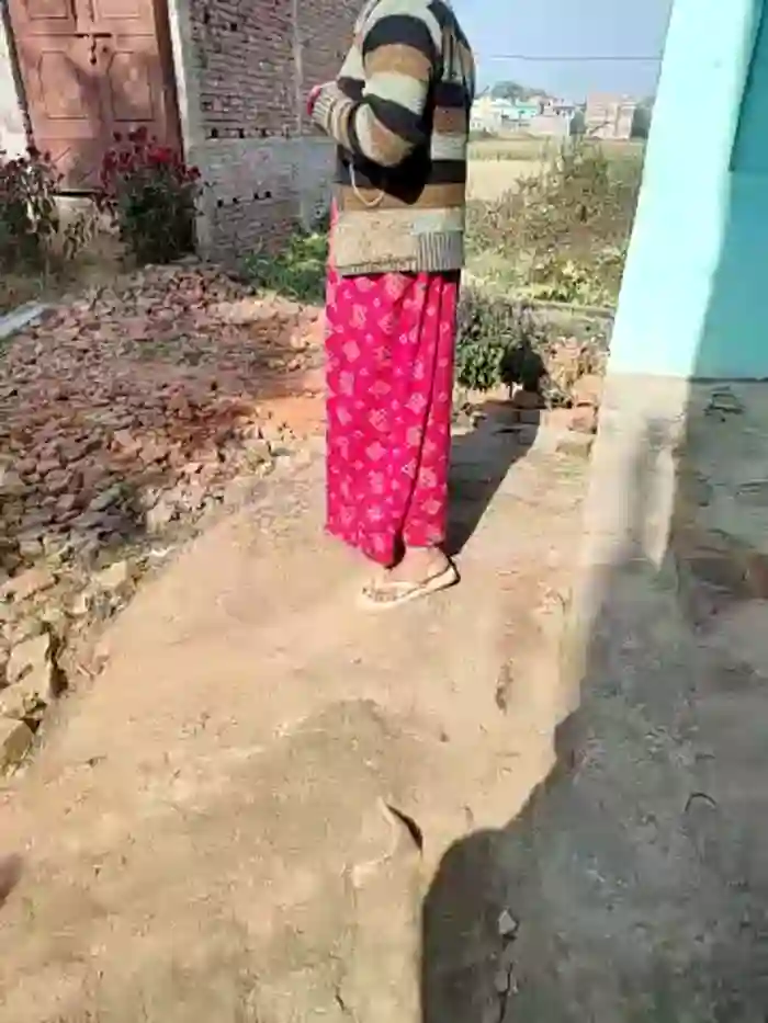 COUPLLE_VILLAGE