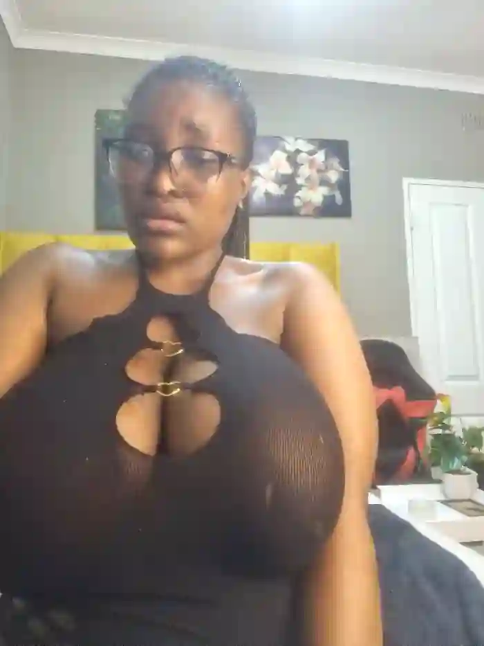 Bustygoddess32
