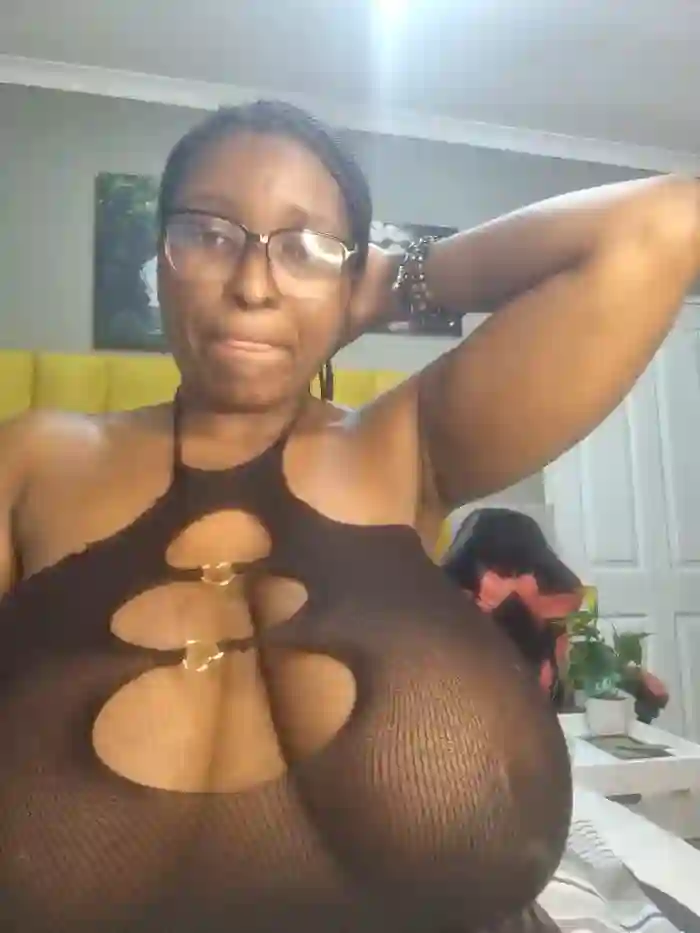 Bustygoddess32