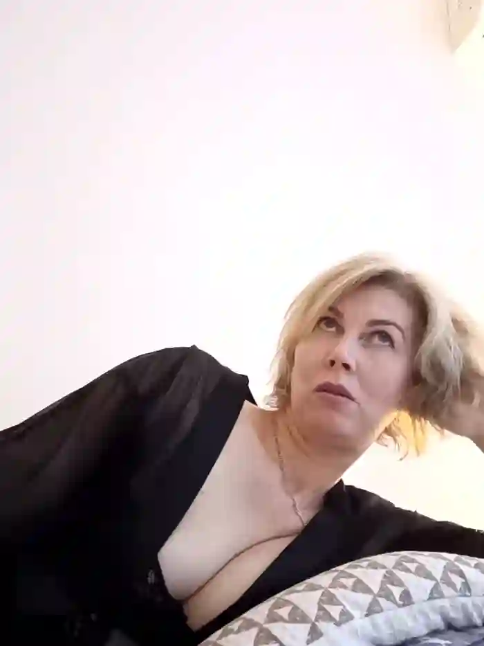 stellahere8