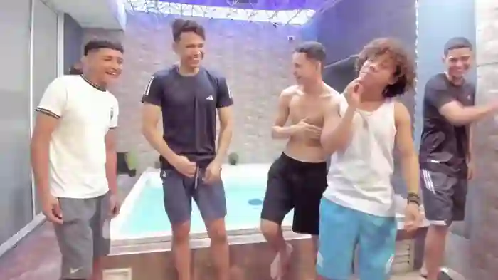 badguyss_bisex