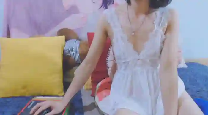 Ozi_Zhang