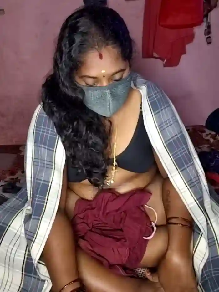 tamilvillagecouple1