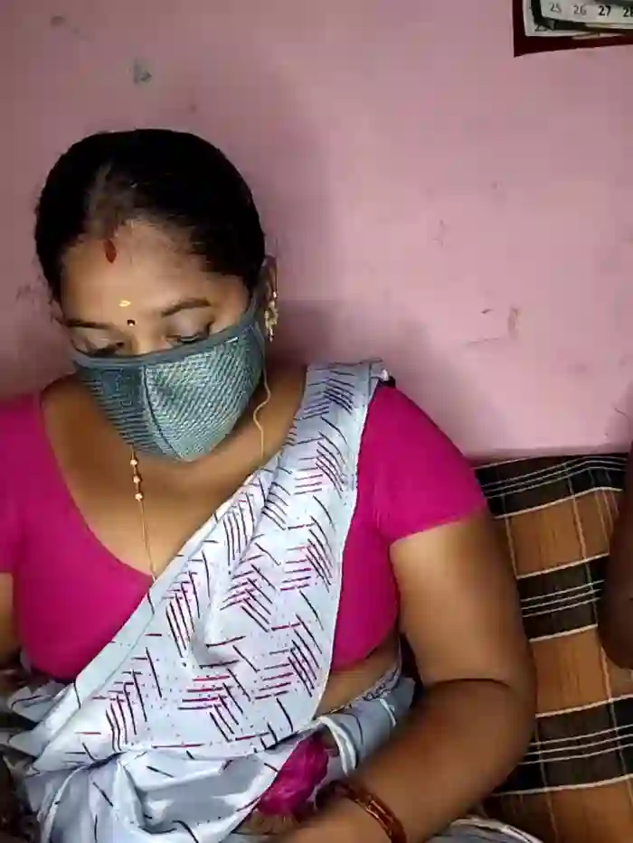 tamilvillagecouple1